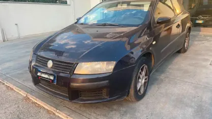 Usata Fiat Stilo Dynamic 116 CV (85 kW) 2002 Grigio Berlina