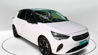 Usata Opel Corsa-e Elegance 56 kW (77 CV) 2021 Bianco Utilitaria
