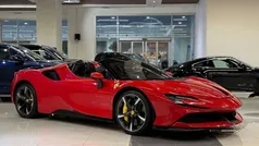 Rosso Nuova 2024 Ferrari SF90 Cabrio | 559.900 € (Super prezzo)