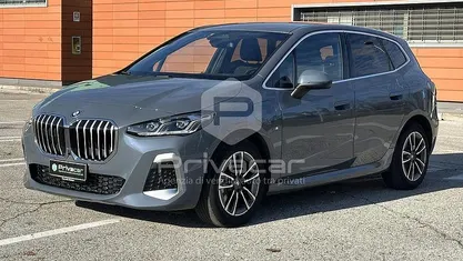 Begagnad BMW 225 Active Tourer M Sport 136 HK (100 kW) 2023 Blå Minibuss
