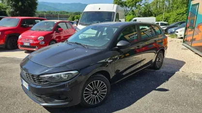 Usata Fiat Tipo 100 CV (73 kW) 2023 Nero Station wagon