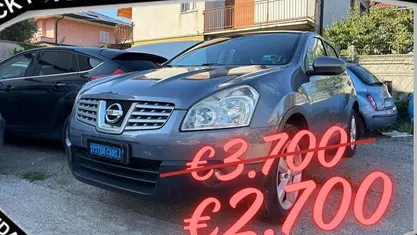 Grigio Usata 2009 Nissan Qashqai Tekna SUV | 3700 € (Buon prezzo)
