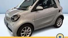 Argento metallizzato Usata 2019 Smart ForTwo Electric Drive Passion Tre volumi | 12.400 € (Buon prezzo)