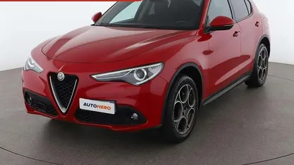 Rosso Usata 2019 Alfa Romeo Stelvio Tech Edition SUV | 21.399 € (Buon prezzo)