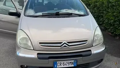 Usata Citroën Xsara Picasso Exclusive 90 CV (66 kW) 2004 Beige Monovolume