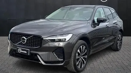 Käytetty Volvo XC60 Plus 197 HP (144 kW) 2024 Harmaa Katumaasturi