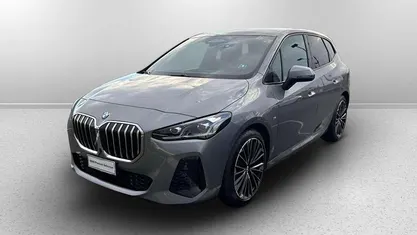 Skyscraper grey metallic Usata 2024 BMW 218 Active Tourer Comfort Edition Monovolume | 35.250 € (Cara)