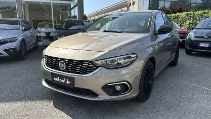 Usata Fiat Tipo Lounge 120 CV (88 kW) 2019 Bronzo Utilitaria