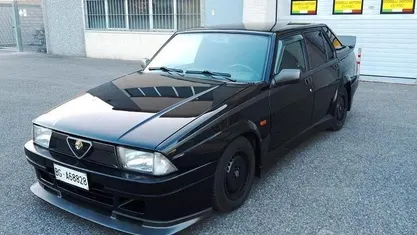 Usata Alfa Romeo 75 Quadrifoglio Verde 165 CV (121 kW) 1991 Berlina