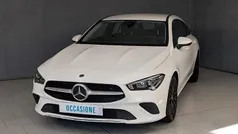 Bianco Usata 2022 Mercedes 180 Tre volumi | 25.980 € (Buon prezzo)