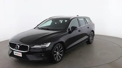 Usata Volvo V60 Business Edition 250 CV (183 kW) 2020 Nero Station wagon