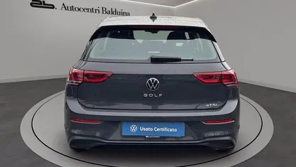 Usata 2023 VW Golf Life Berlina | 22.700 € (Buon prezzo)