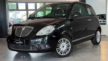 Usata Lancia Ypsilon 75 CV (55 kW) 2010 Utilitaria