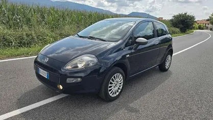 Usata Fiat Punto Evo 69 CV (50 kW) 2015 Blu Utilitaria