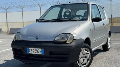 Usata Fiat 600 54 CV (39 kW) 2005 Grigio Utilitaria