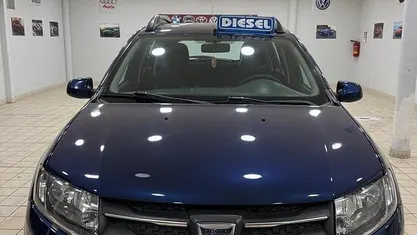 Usata Dacia Sandero Stepway 90 CV (66 kW) 2016 Blu Berlina