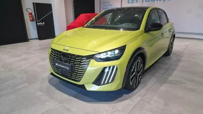 Usata Peugeot e-208 GTi 114 kW (156 CV) 2024 Oro Utilitaria