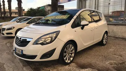 Usata Opel Meriva Cosmo 120 CV (88 kW) 2012 Monovolume