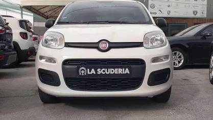 Bianco Usata 2014 Fiat Panda Lounge Due volumi | 5999 € (Buon prezzo)
