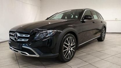 Usata Mercedes E220 Business 194 CV (142 kW) 2019 Nero Station wagon