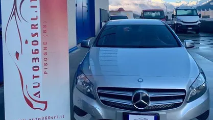 Usata Mercedes A180 109 CV (80 kW) 2014 Argento metallizzato Berlina