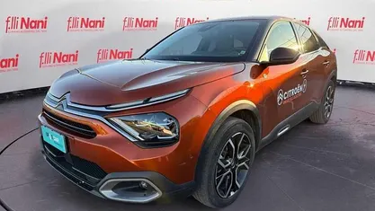 Arancione Usata 2022 Citroën e-C4 Shine Tre volumi | 22.000 € (Buon prezzo)