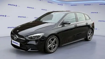 Usata 2024 Mercedes B200 AMG Line Premium Monovolume | 32.840 € (Buon prezzo)