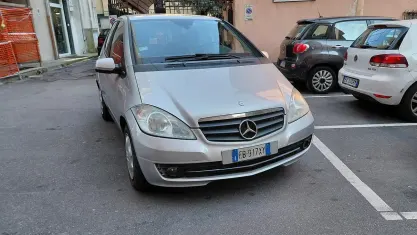 Usata Mercedes A160 Elegance 82 CV (60 kW) 2010 Grigio Berlina