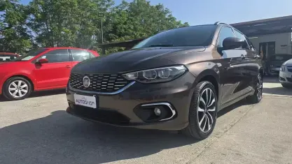 Usata Fiat Tipo S 120 CV (88 kW) 2020 Marrone Station wagon