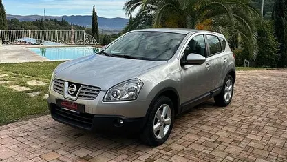 Grigio Usata 2009 Nissan Qashqai Tekna SUV | 6800 € (Buon prezzo)