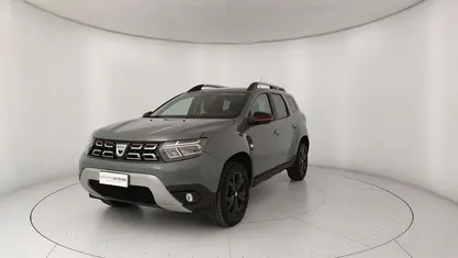 Grigio Usata 2022 Dacia Duster Journey SUV | 15.950 € (Buon prezzo)
