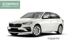 Bianco magnolia Nuova 2025 Skoda Scala Selection Due volumi | 21.400 € (Buon prezzo)