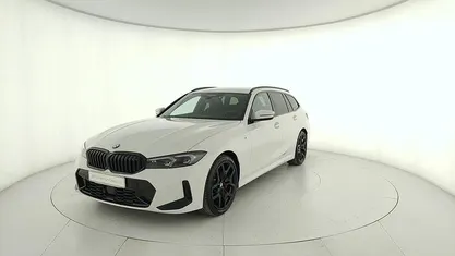 Usata BMW 320e M Sport 190 CV (139 kW) 2025 Bianco Station wagon