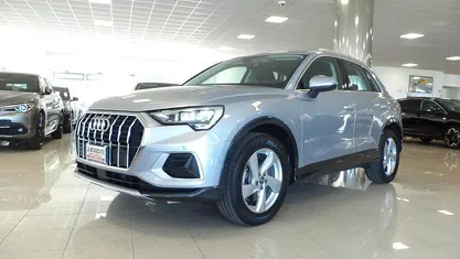 Usata Audi Q3 Advanced Plus 190 CV (139 kW) 2019 Argento SUV