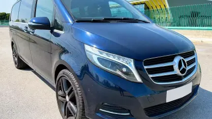 Usata Mercedes V250 Executive 190 CV (139 kW) 2018 Blu Monovolume