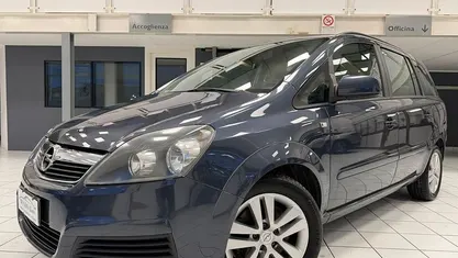 Usata Opel Zafira Cosmo 120 CV (88 kW) 2008 Monovolume