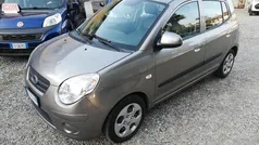 Marrone Usata 2009 Kia Picanto Due volumi | 2500 € (Ottimo prezzo)