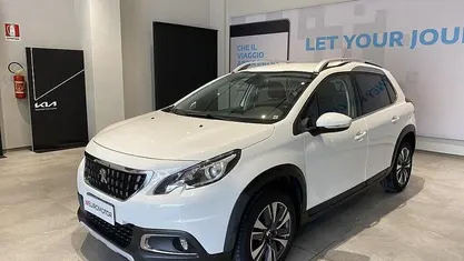 Usata 2019 Peugeot 2008 Allure SUV | 11.900 € (Ottimo prezzo)