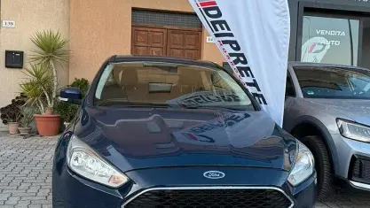 Usata Ford Focus S 120 CV (88 kW) 2016 Blu Berlina