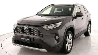 Grigio Usata 2021 Toyota RAV4 Hybrid SUV | 26.500 € (Buon prezzo)