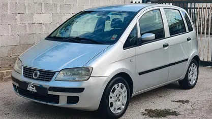 Usata Fiat Idea 70 CV (51 kW) 2009 Grigio Monovolume