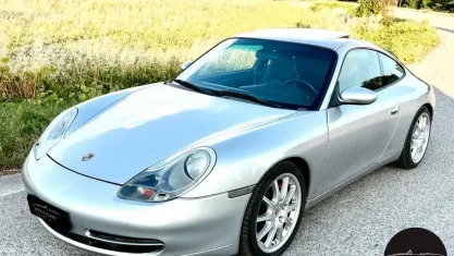 Usata Porsche 911 Carrera 4 300 CV (220 kW) 1999 Grigio Coupé