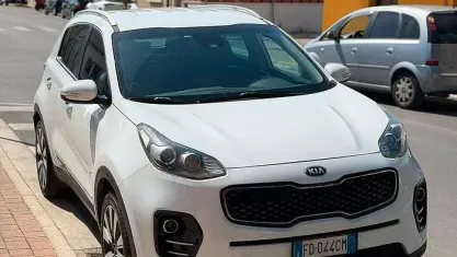 Usata Kia Sportage 115 CV (84 kW) 2016 Bianco SUV