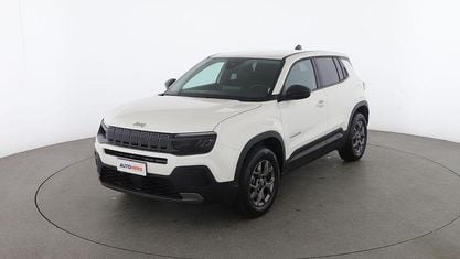 Usado Jeep Avenger Longitude 100 HP (73 kW) 2025 Branco SUV
