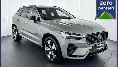 Käytetty Volvo XC60 Plus 253 HP (186 kW) 2025 Harmaa Katumaasturi