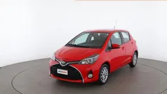Rosso Usata 2014 Toyota Yaris Style Tre volumi | 9599 € (Buon prezzo)