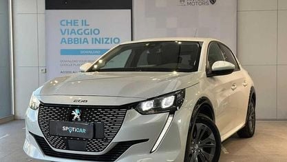 Gebraucht Peugeot e-208 Allure 56 kW (77 PS) 2021 Weiß Kleinwagen