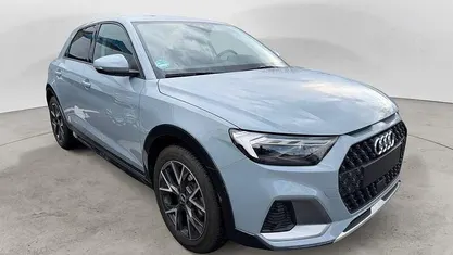 Usata Audi A1 Business 116 CV (85 kW) 2025 Grigio freccia SUV