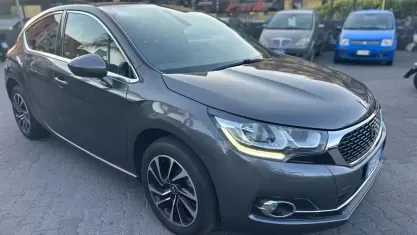 Usata DS Automobiles DS4 So Chic 120 CV (88 kW) 2016 Grigio Berlina