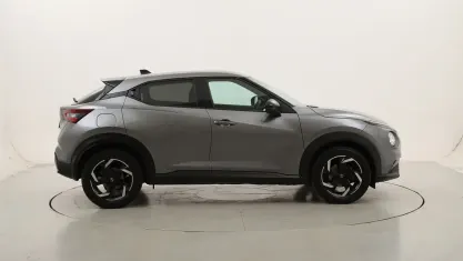 Usata Nissan Juke N-Connecta 114 CV (83 kW) 2023 Grigiogrigio SUV